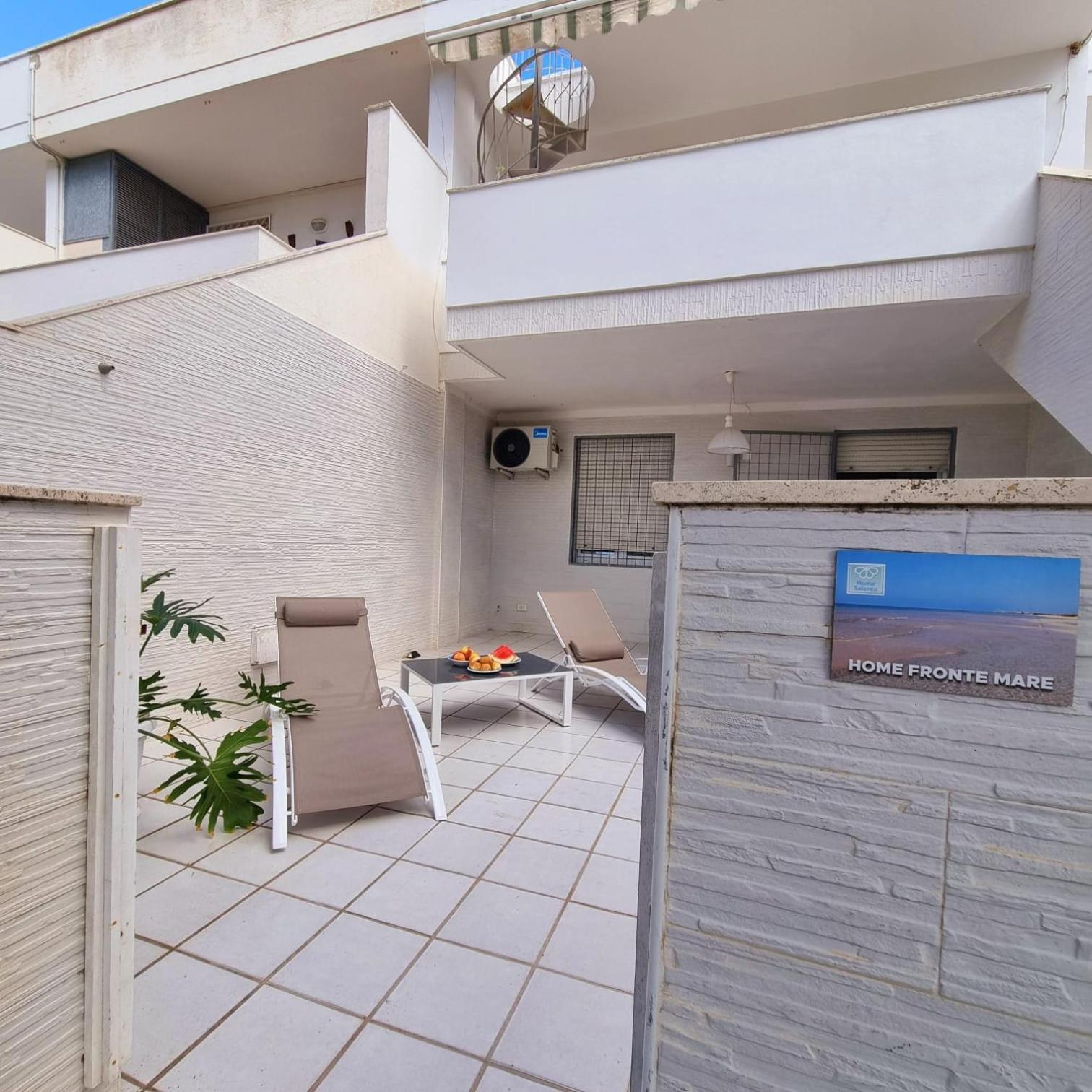 Fronte Mare Apartment Torre San Giovanni Ugento Bagian luar foto